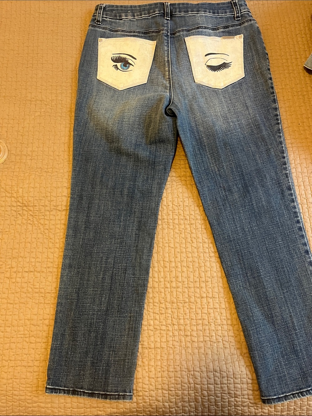Embellished Women’s Blue Denim Jeans with Eye Patch Back Pockets